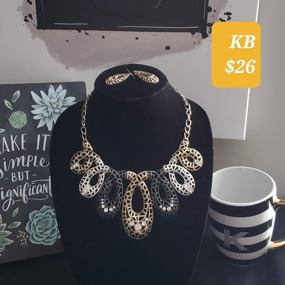 Fashion swirl tricolor bling necklace set